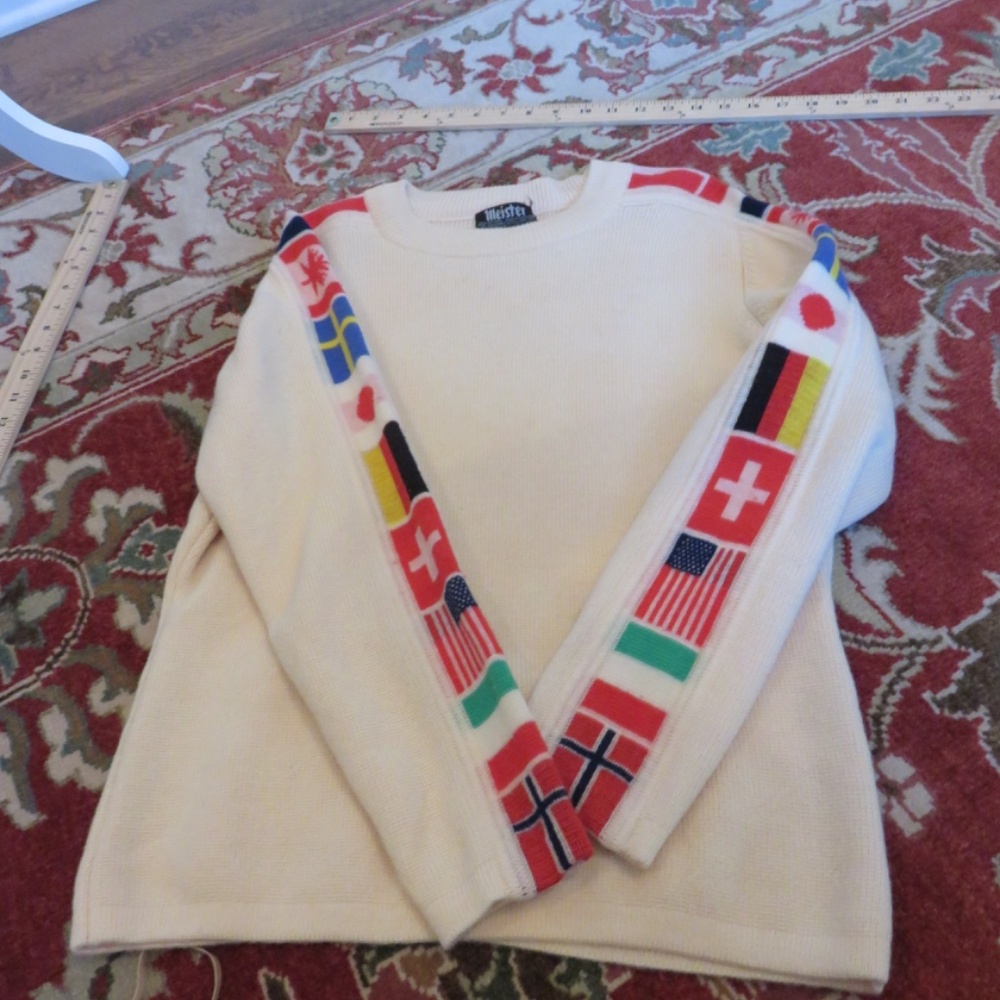Mesiter Vintage Sweater Flags - Picture 5 of 5